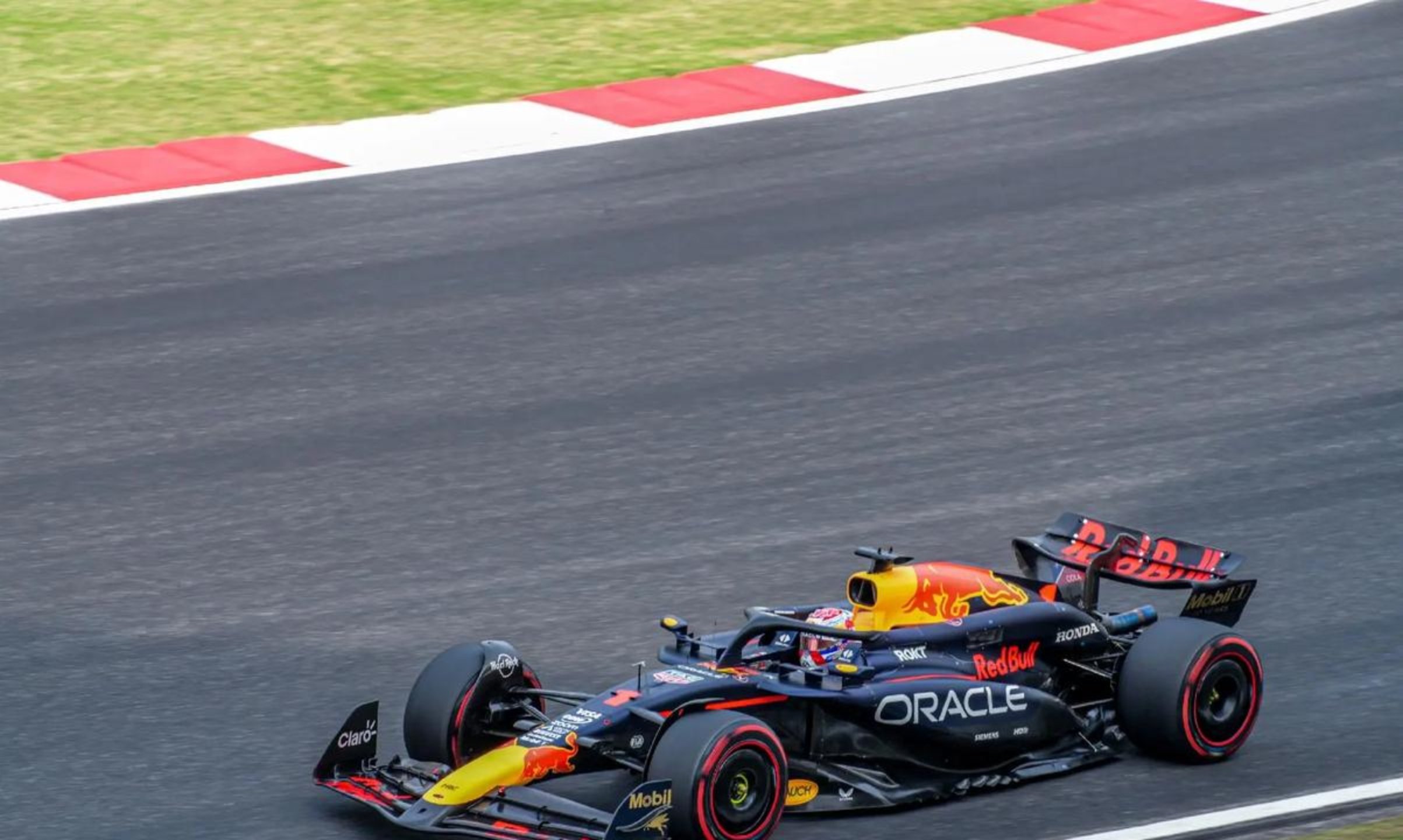 梅赛德斯鏖战法拉利，维斯塔潘带队取胜