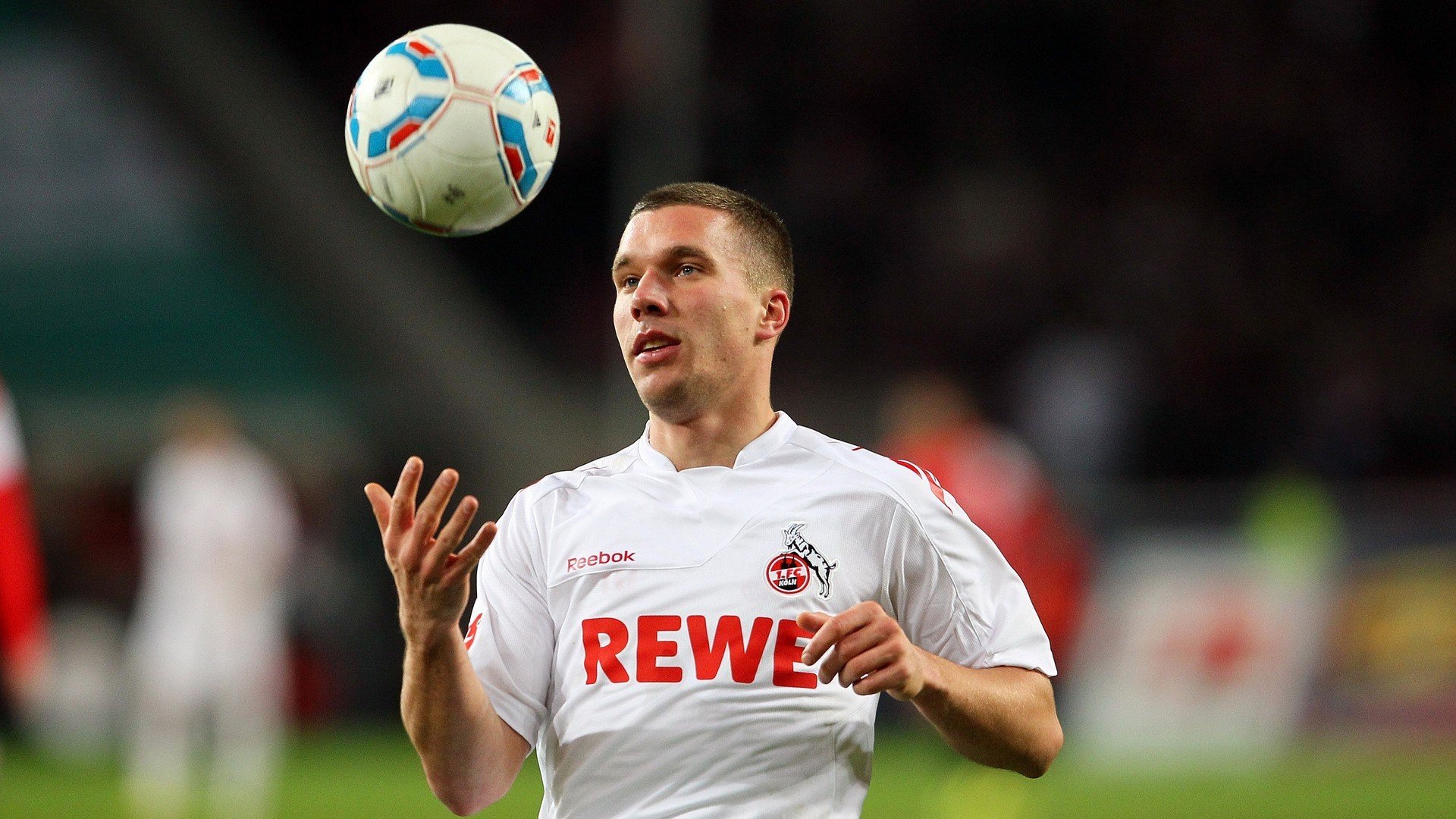 开云体育世界杯-阿克一箭穿心，当伊朗铁骑撞上西班牙斗牛士的叹息之墙